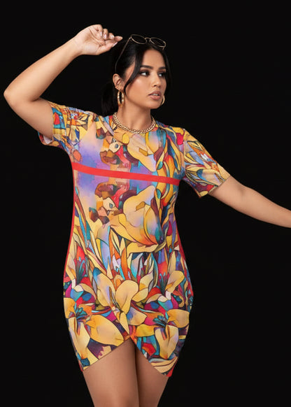 “Fragmented Bloom”  Women’s Stacked Hem Dress With Short Sleeve（Plus Size）